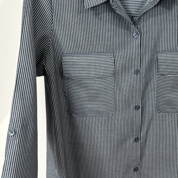 EXPRESS Blue Pinstripe Button Up Shirt Small Petite 3/4 Sleeve Tabs Tunic - Picture 7 of 10